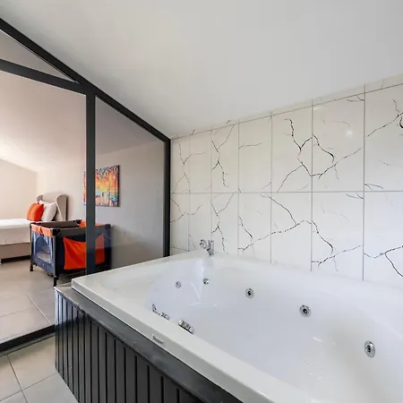 Villa Atllivillano:8 *